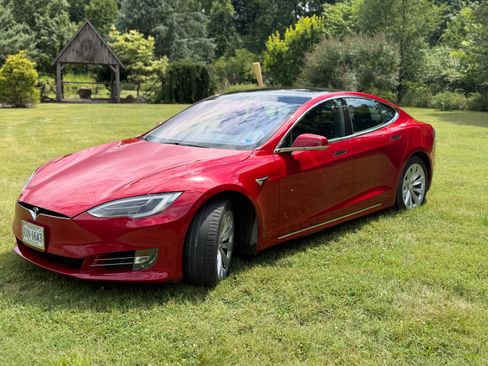 Used 2018 Tesla Model S P100D AWD/4WD image 1