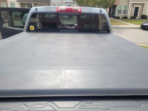 Used 2024 Chevrolet Colorado Z71 image 5