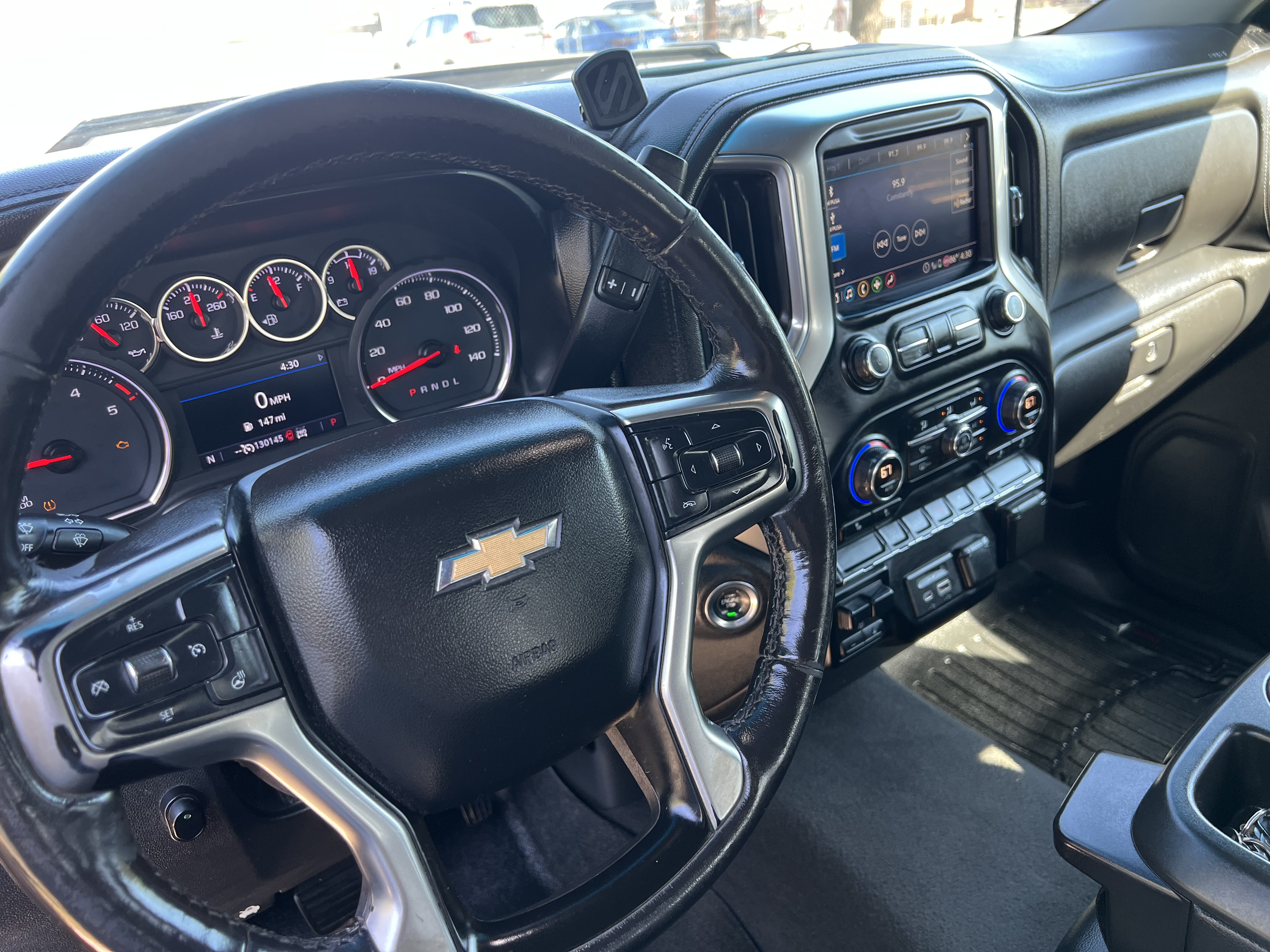 Used 2020 Chevrolet Silverado 2500 LTZ AWD/4WD image 13