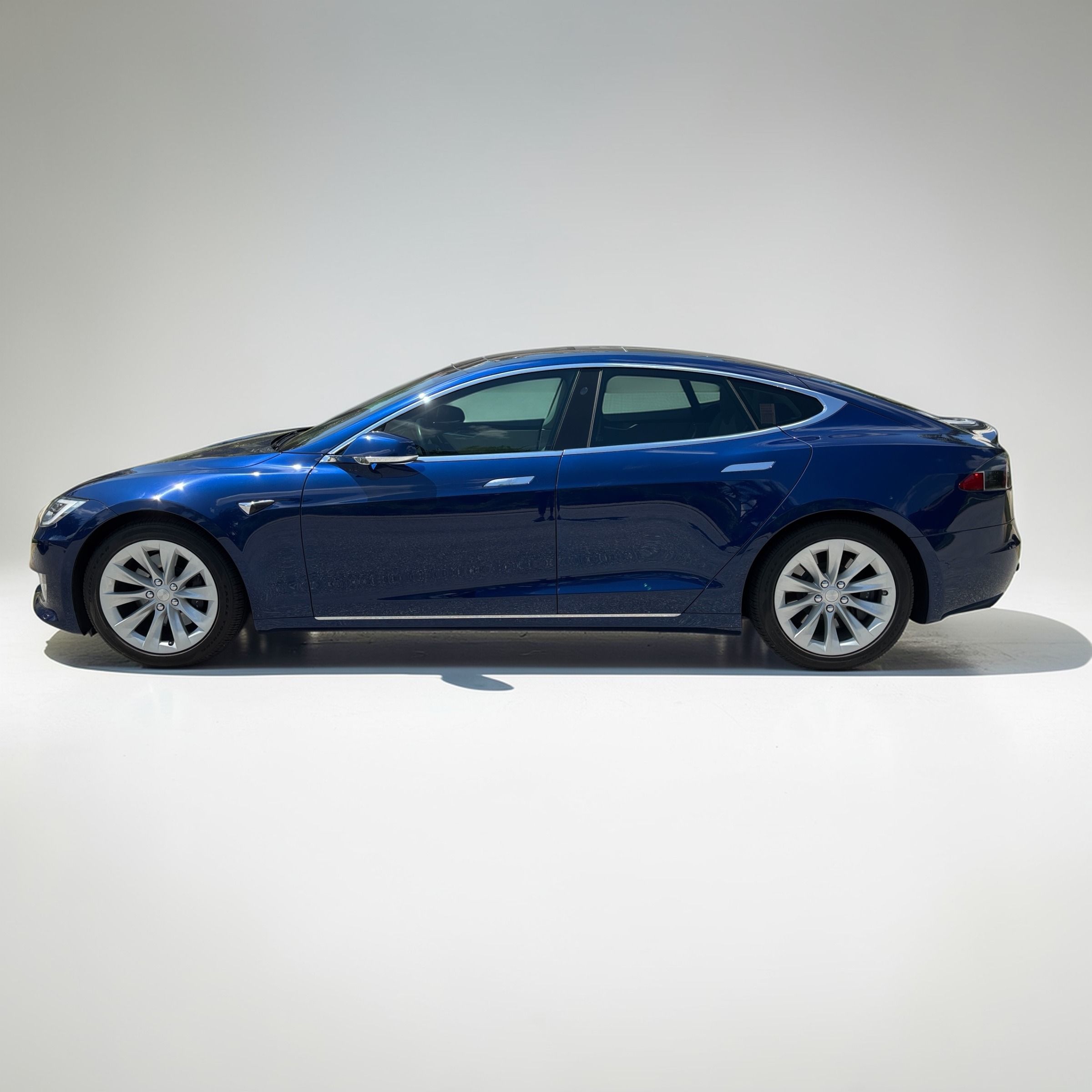 Used 2017 Tesla Model S 75D AWD/4WD image 15