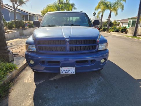 Used 1999 Dodge Ram 1500 Truck 2WD Quad Cab image 4