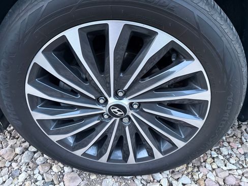 Used 2024 Hyundai Palisade Calligraphy image 17