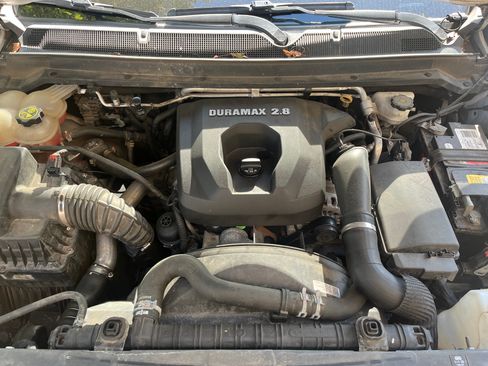 Used 2018 GMC Canyon SLT w/ Driver Alert Package image 6