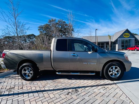 Used 2007 Nissan Titan XE w/ Preferred Pkg image 5
