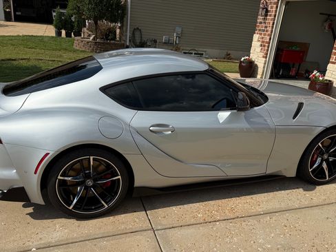 Used 2021 Toyota Supra Premium w/ Driver Assist Package RWD image 4