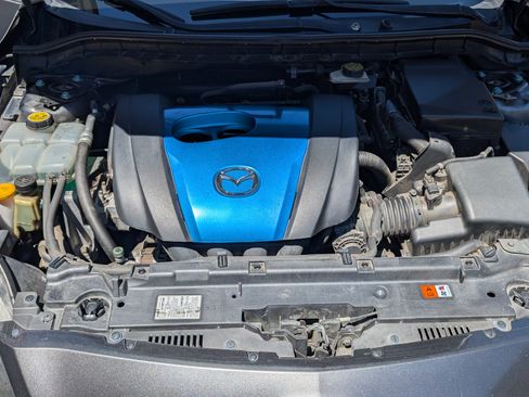 Used 2012 MAZDA MAZDA3 i Touring image 18