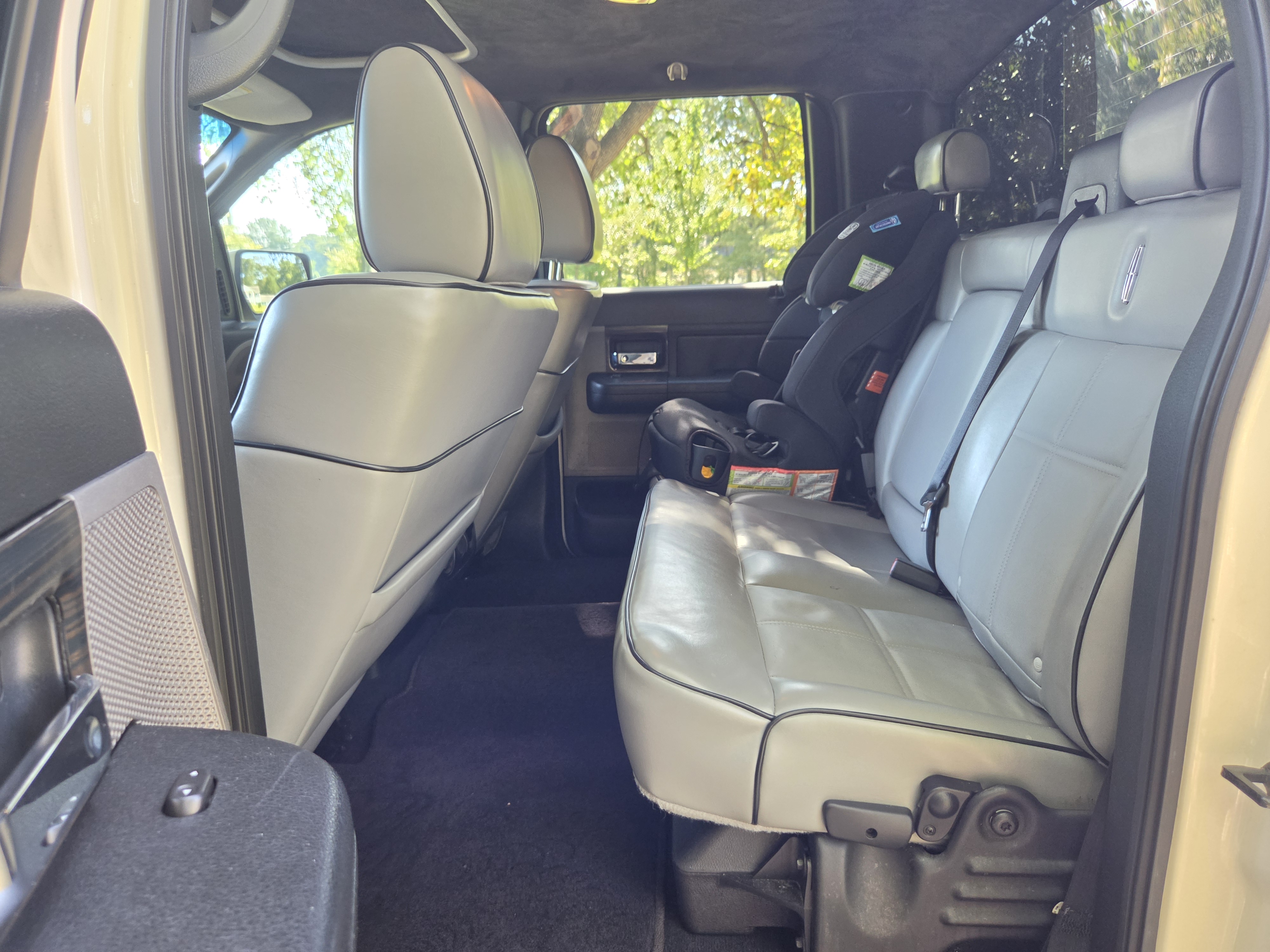 Used 2007 Lincoln Mark LT 2WD image 10