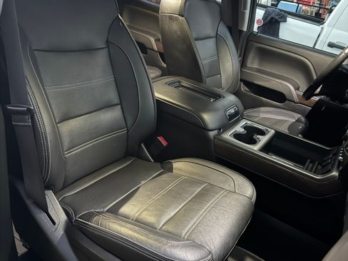 Used 2019 GMC Sierra 3500 Denali AWD/4WD image 14
