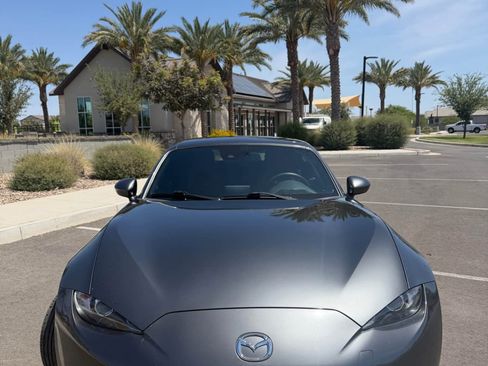 Used 2019 MAZDA MX-5 Miata RF Grand Touring RWD image 4