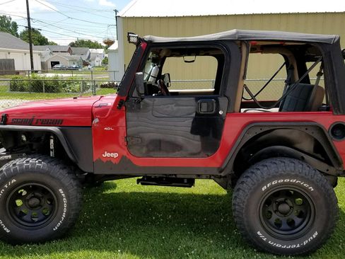 Used 1998 Jeep Wrangler Sport image 30