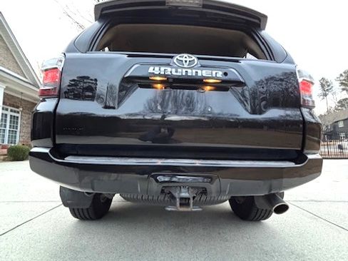 Used 2019 Toyota 4Runner SR5 Premium w/ Wilderness Package image 2