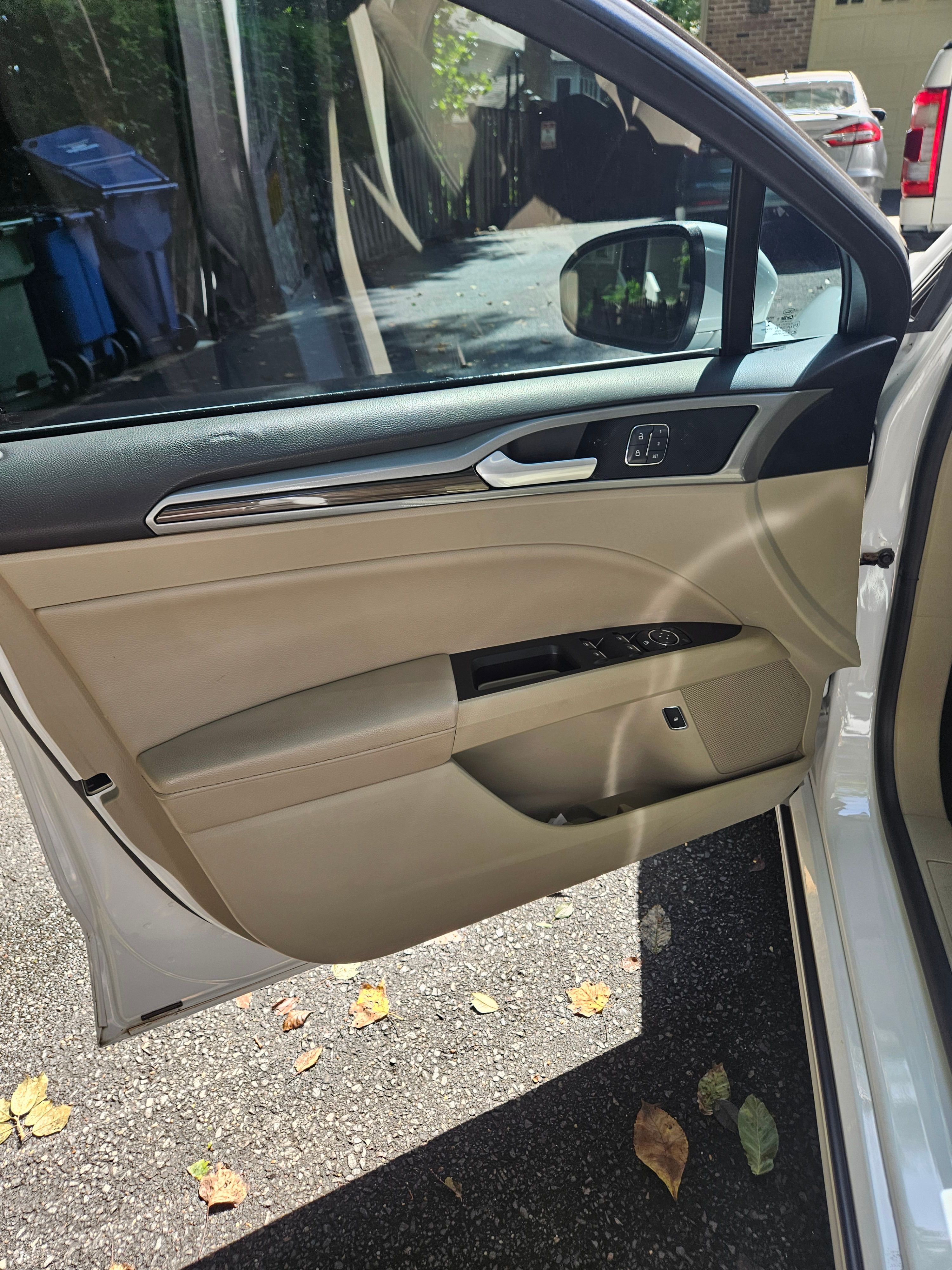 Used 2018 Ford Fusion Energi SE FWD image 6