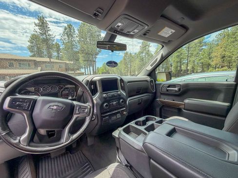 Used 2021 Chevrolet Silverado 1500 RST AWD/4WD image 8