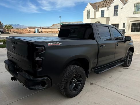 Used 2023 Chevrolet Silverado 1500 LT Trail Boss w/ LT Trail Boss Premium Package image 6