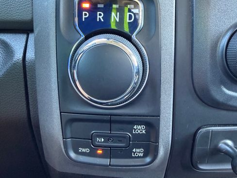 Used 2019 RAM 1500 ST AWD/4WD image 15