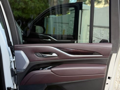 Used 2021 Cadillac Escalade ESV Sport Platinum w/ LPO, ONYX Package image 30