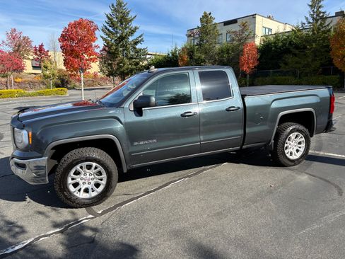 Used 2017 GMC Sierra 1500 SLE image 8