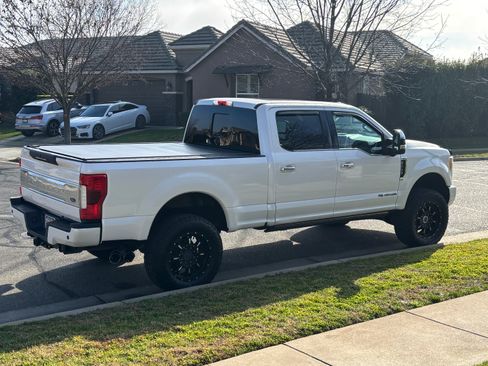 Used 2018 Ford F250 Platinum w/ Platinum Ultimate Package image 15