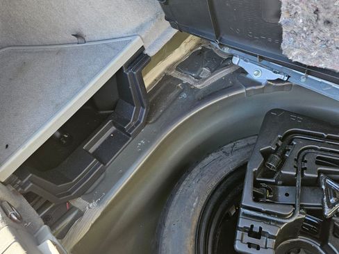 Used 2010 Toyota Prius Five image 13