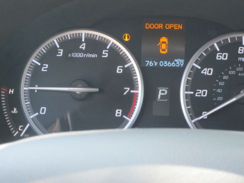 Used 2017 Acura ILX FWD image 9