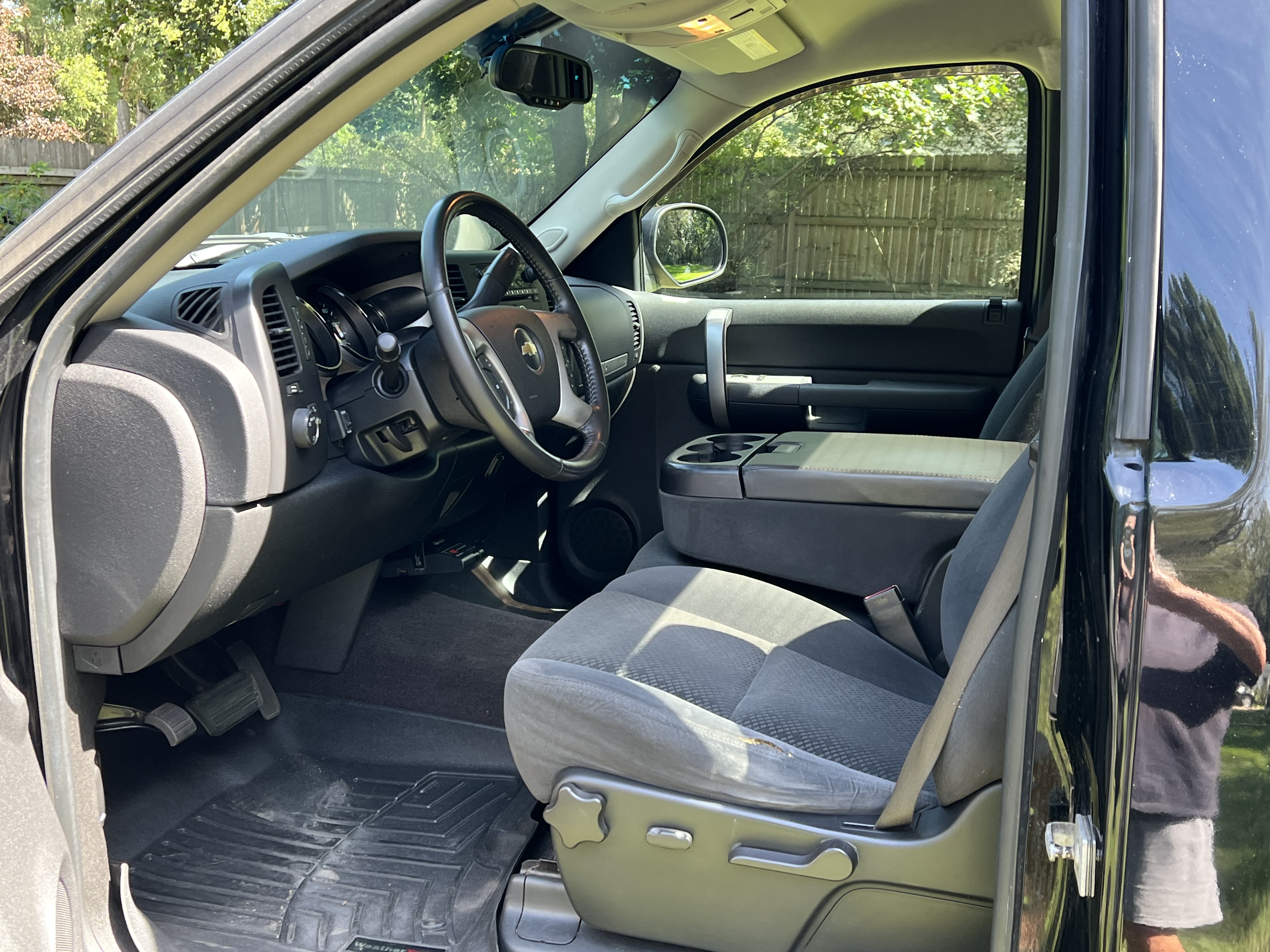 Used 2008 Chevrolet Silverado 1500 LT w/ Suspension Package, Off-Road AWD/4WD image 13