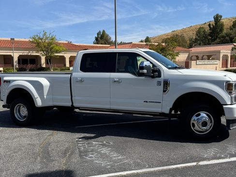 Used 2020 Ford F350 Platinum image 5