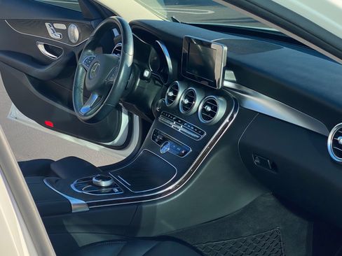 Used 2017 Mercedes-Benz C 300 Sedan image 11
