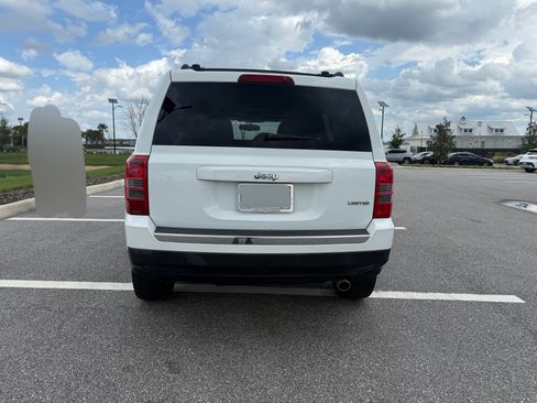 Used 2013 Jeep Patriot Limited w/ Sun/Sound Group image 2