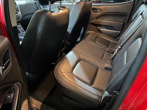 Used 2018 Chevrolet Colorado ZR2 image 12