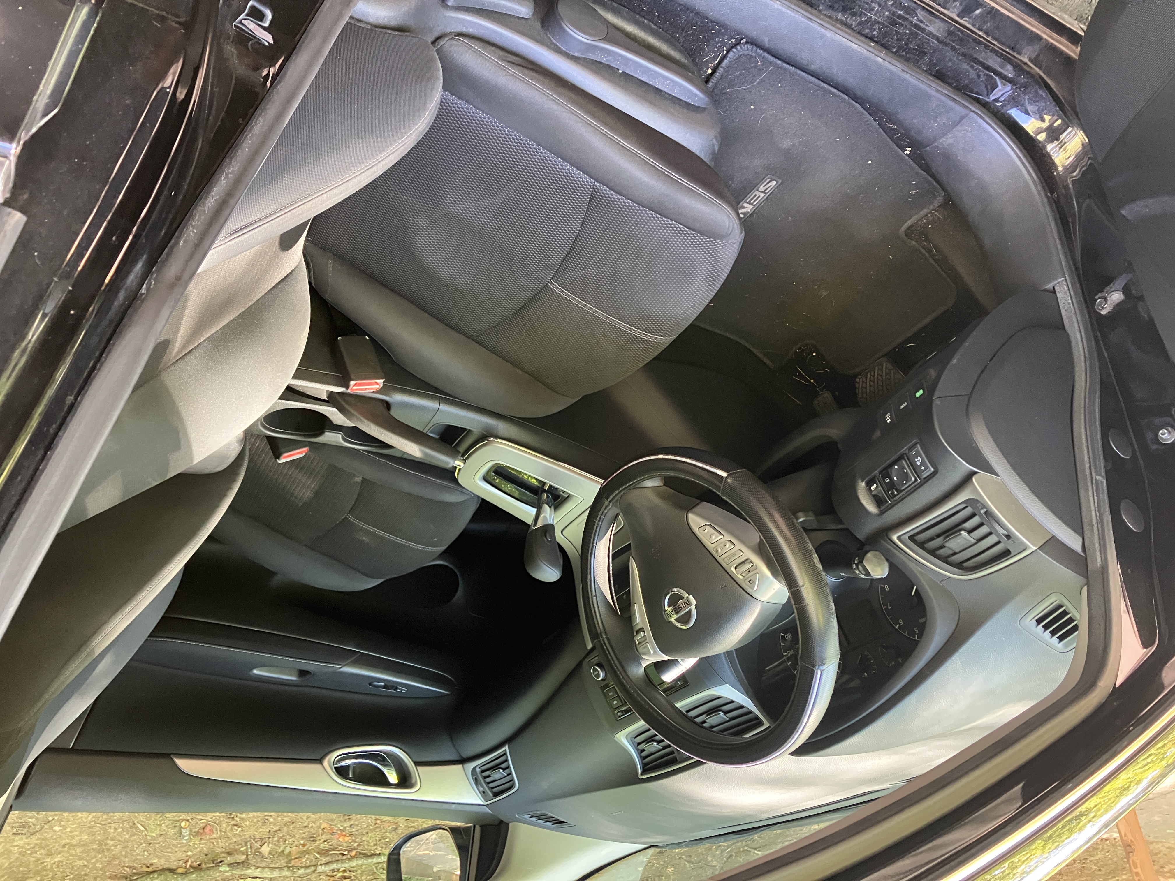 Used 2015 Nissan Sentra S FWD image 9