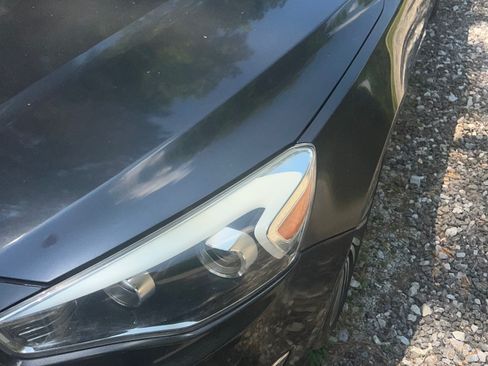 Used 2014 Kia Cadenza Premium w/ Technology Package FWD image 16