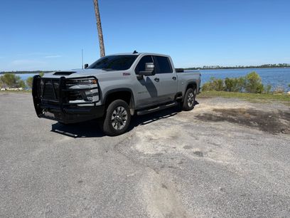 Used 2025 Chevrolet Silverado 2500 Custom w/ Custom Value Package