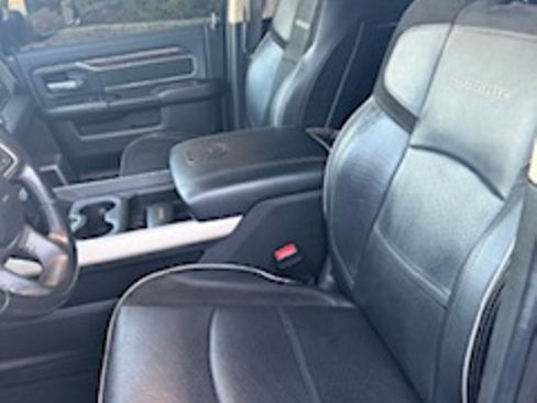 Used 2020 RAM 3500 Laramie image 22