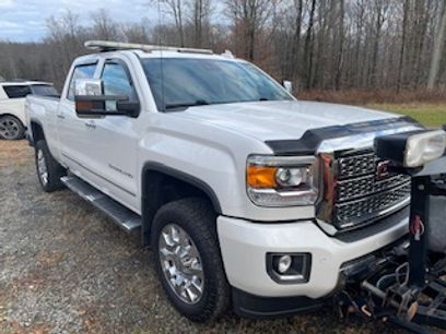 Used 2019 GMC Sierra 2500 Denali w/ Snow Plow Prep Package