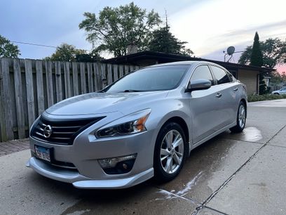 Used 2014 Nissan Altima 2.5 SL w/ Technology Package