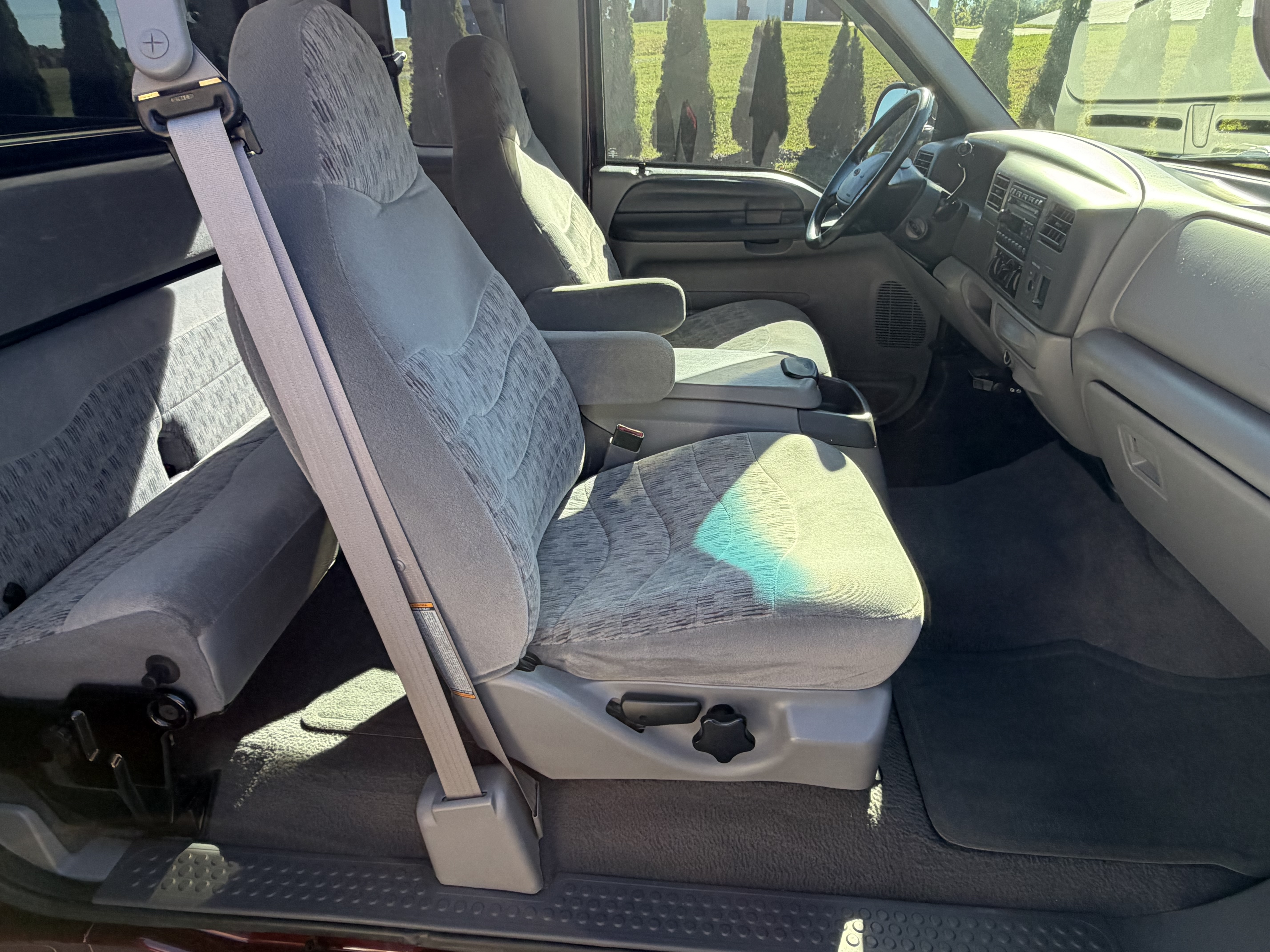 Used 1999 Ford F250 2WD SuperCab Super Duty image 12