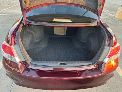 Used 2011 Honda Accord EX-L image 16