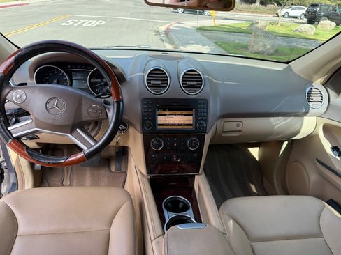 Used 2010 Mercedes-Benz ML 350 2WD image 8