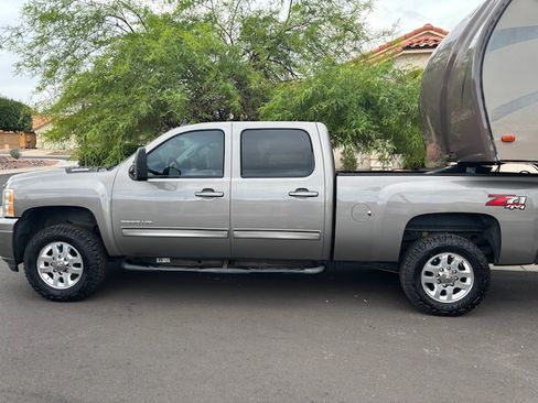 Used 2014 Chevrolet Silverado 2500 LTZ w/ LTZ Plus Package image 1