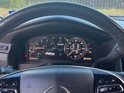 Used 2015 Cadillac Escalade ESV Premium image 6