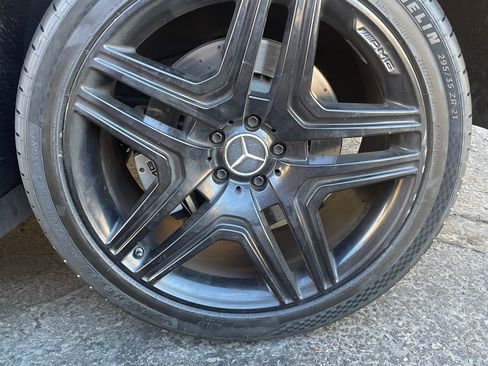 Used 2011 Mercedes-Benz ML 63 AMG 4MATIC image 28