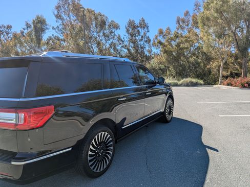 Used 2018 Lincoln Navigator L Black Label w/ Cargo Package image 5