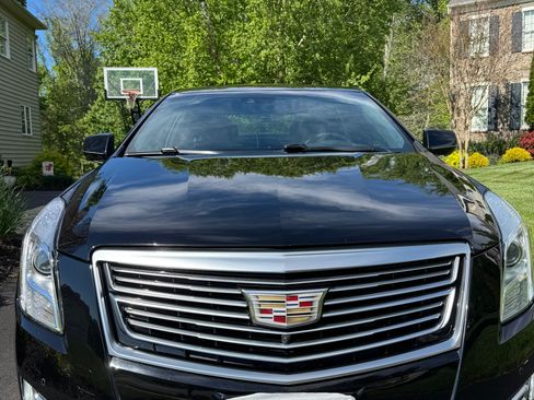 Used 2016 Cadillac XTS Vsport Platinum AWD/4WD image 1