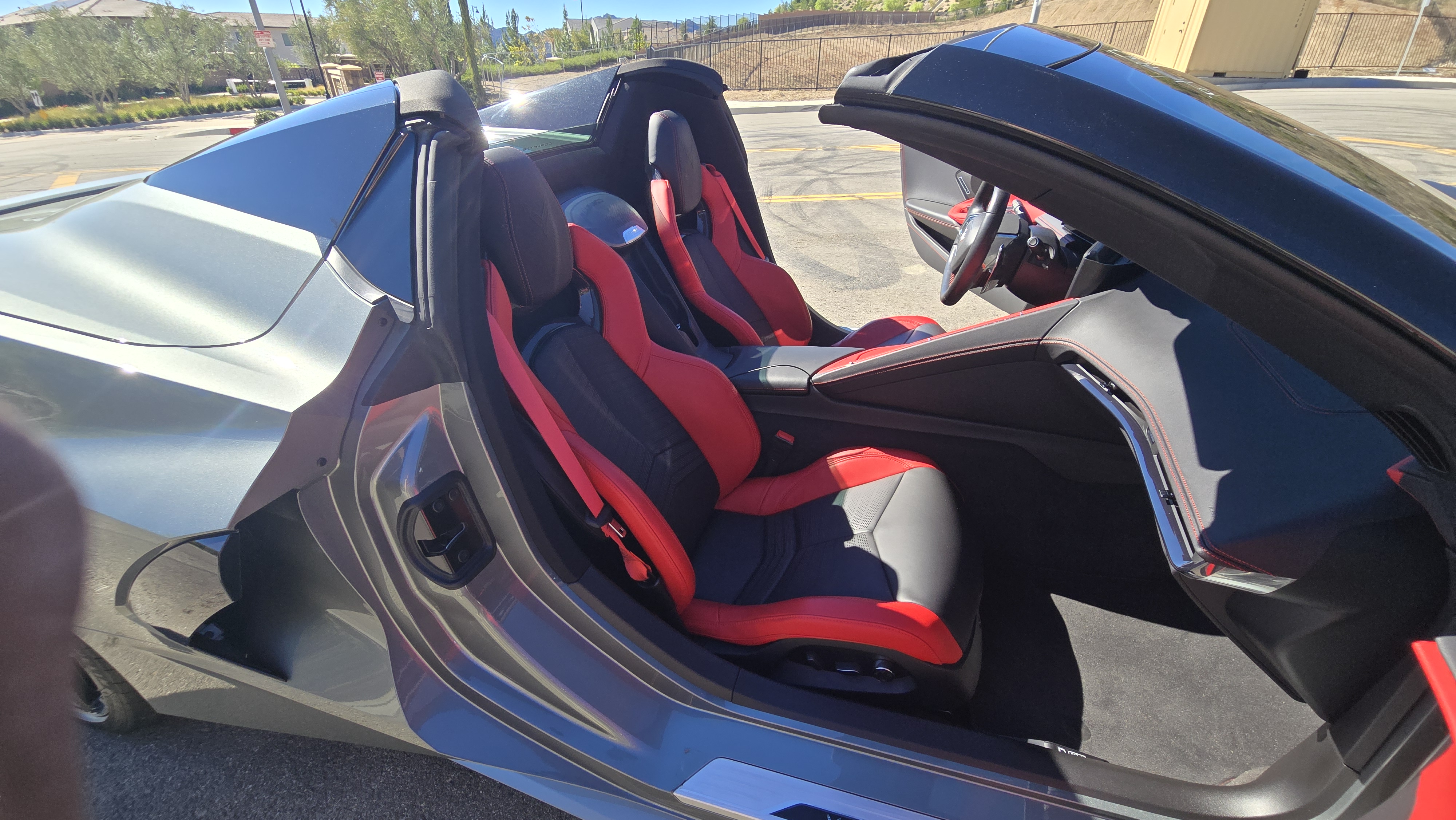 Used 2024 Chevrolet Corvette Stingray Preferred Conv w/ Stealth Interior Trim Package RWD image 11