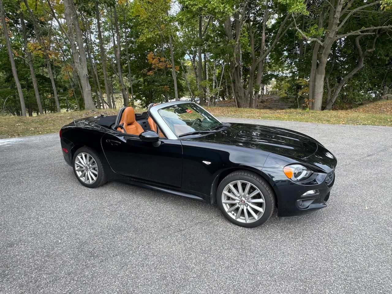 Used 2018 FIAT 124 Spider Lusso w/ Convenience Group RWD image 5