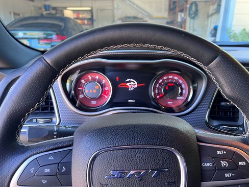 Used 2015 Dodge Challenger SRT Hellcat image 15