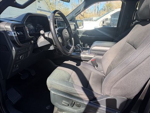 Used 2022 Ford F150 XLT w/ Equipment Group 302A High image 12