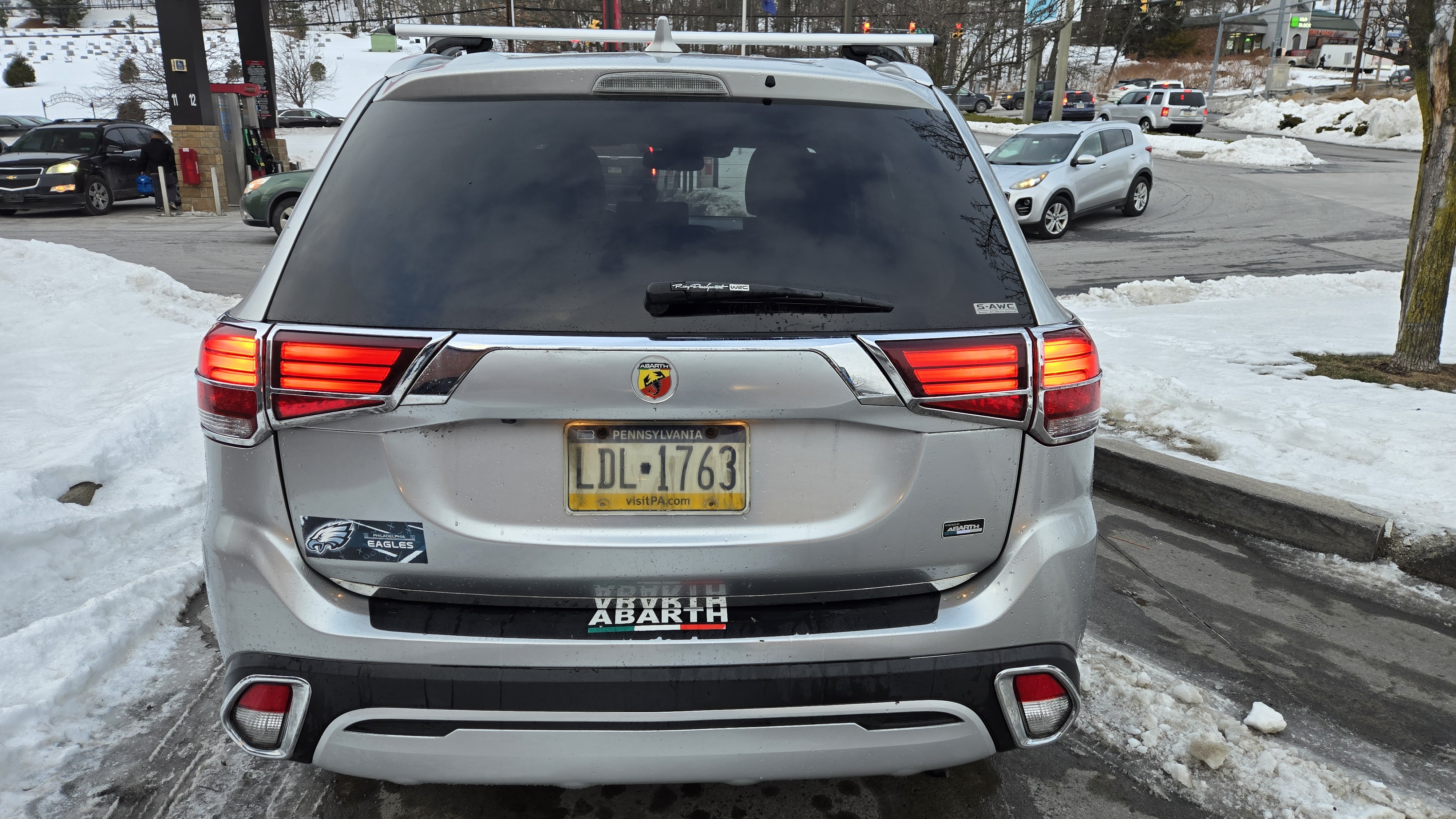 Used 2020 Mitsubishi Outlander SEL AWD/4WD image 5
