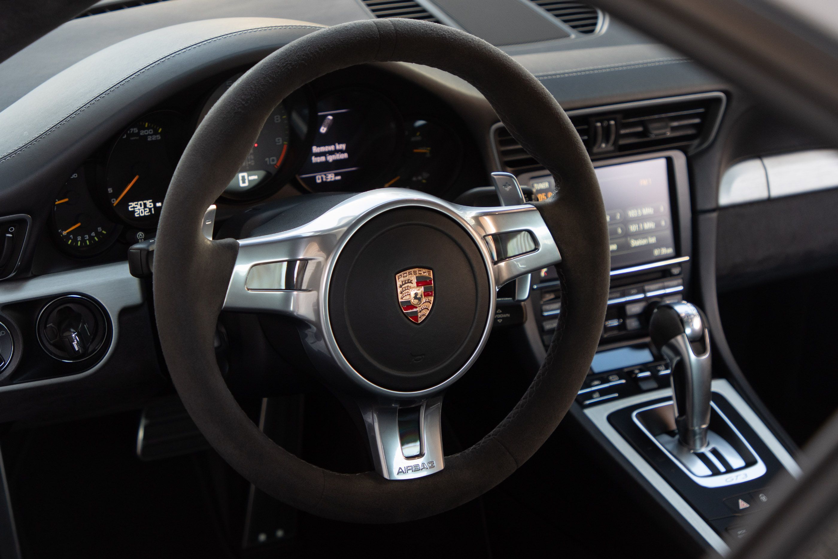 Used 2015 Porsche 911 GT3 RWD image 21