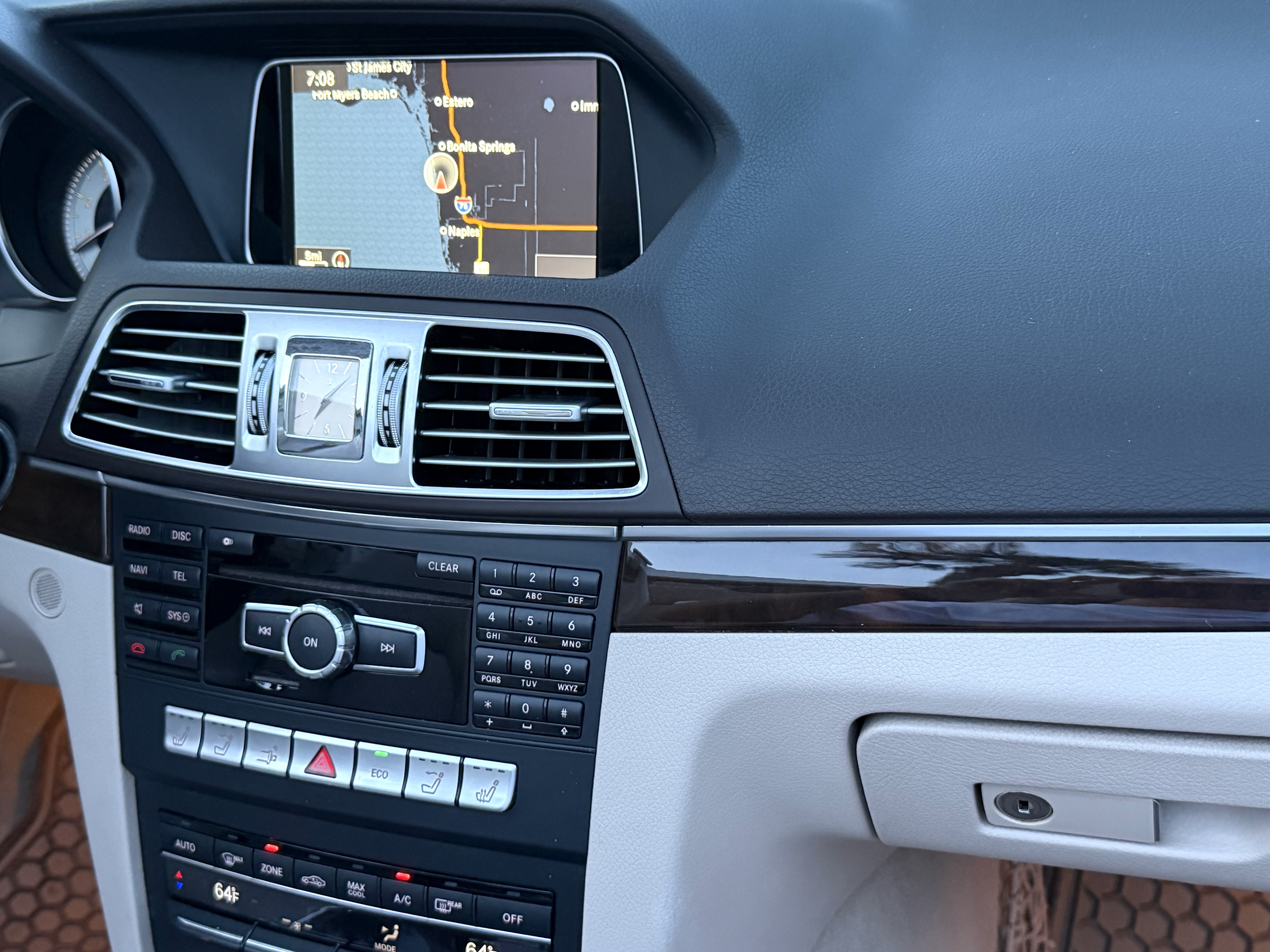 Used 2014 Mercedes-Benz E 350 Cabriolet image 22